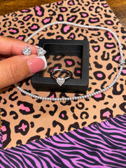 Ofelia's Signature Heart-Cut Moissanite Set